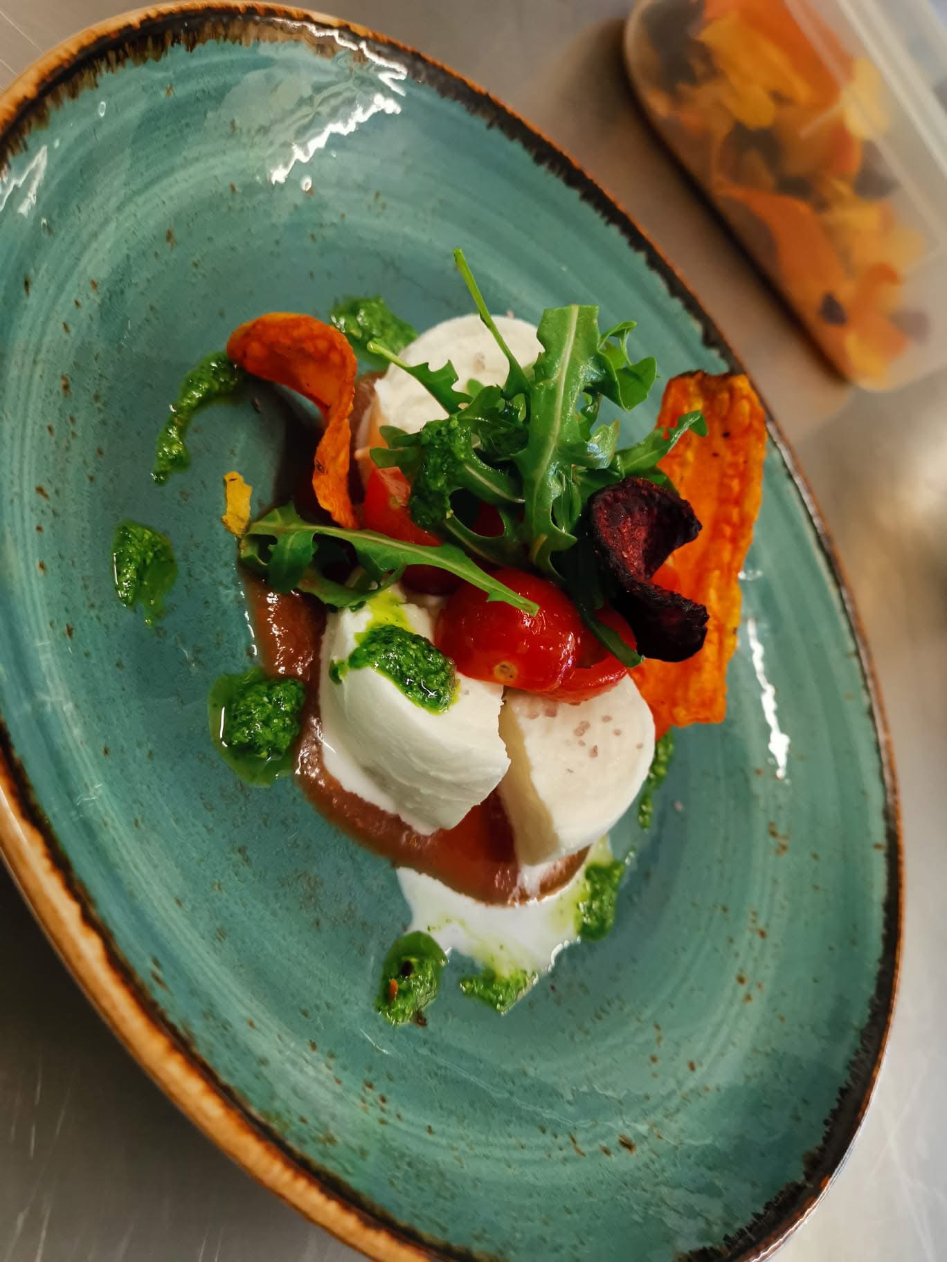 Gourmet-Vorspeise mit Burrata